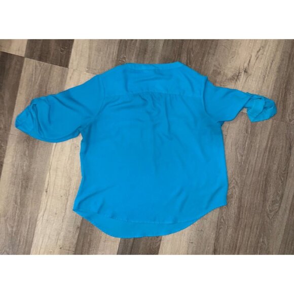 Torrid Womens Blue Button-Up Blouse With Roll Tab Sleeves - Picture 8 of 9